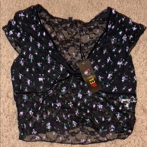 dELiA*s Black and White Crop Blouse with Tie Front